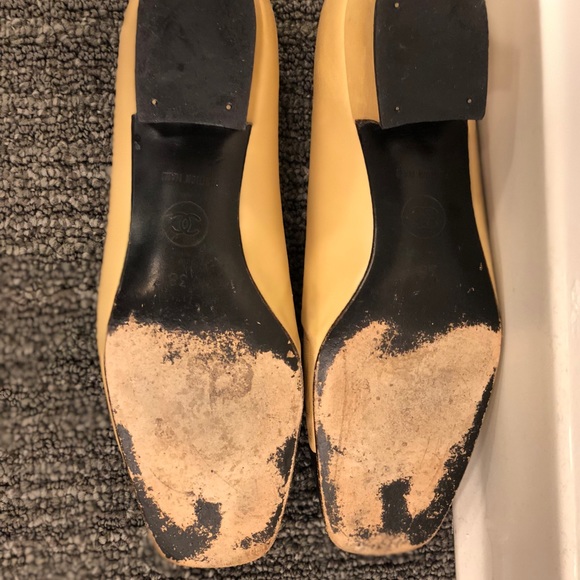 Chanel Leather Cap Toe Pumps - Picture 3 of 6